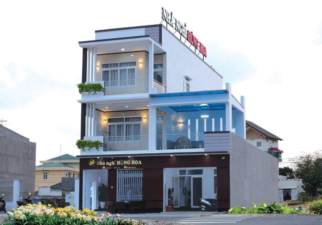 Отель Nha Nghi Hung Hoa Фантхьет Экстерьер фото